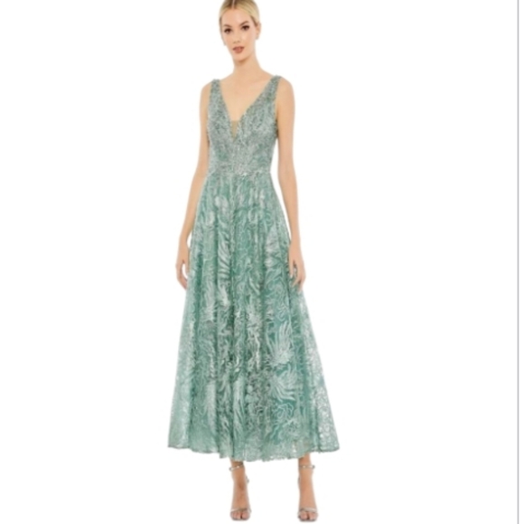 Mac Duggal Dresses & Skirts - MacDuggal Gown Formal Tea Length Sleeveless Lace Dress Aqua Size 12 NEW!